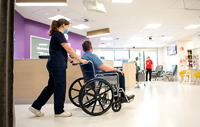 Weekend discharge to free up hosptial beds